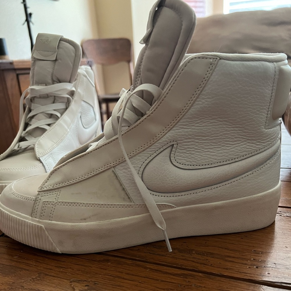 Nike mids